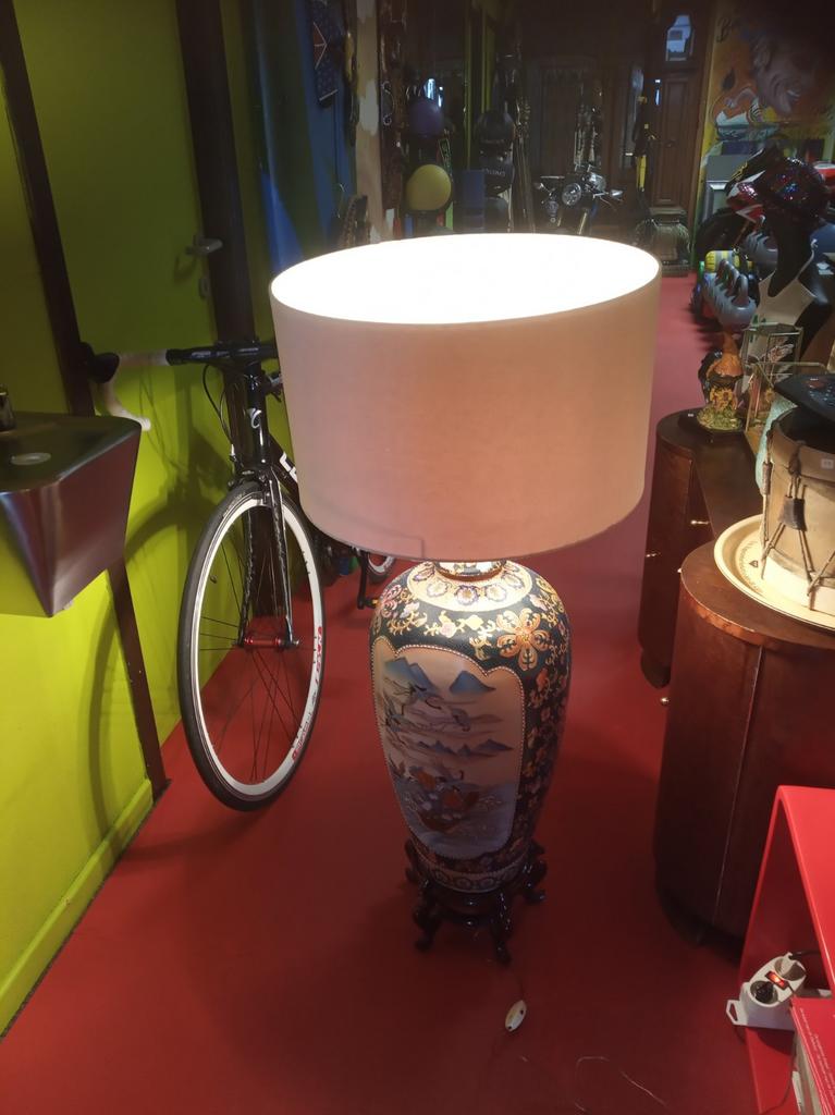 Retro.vintage Chinese staanlamp, Ophalen