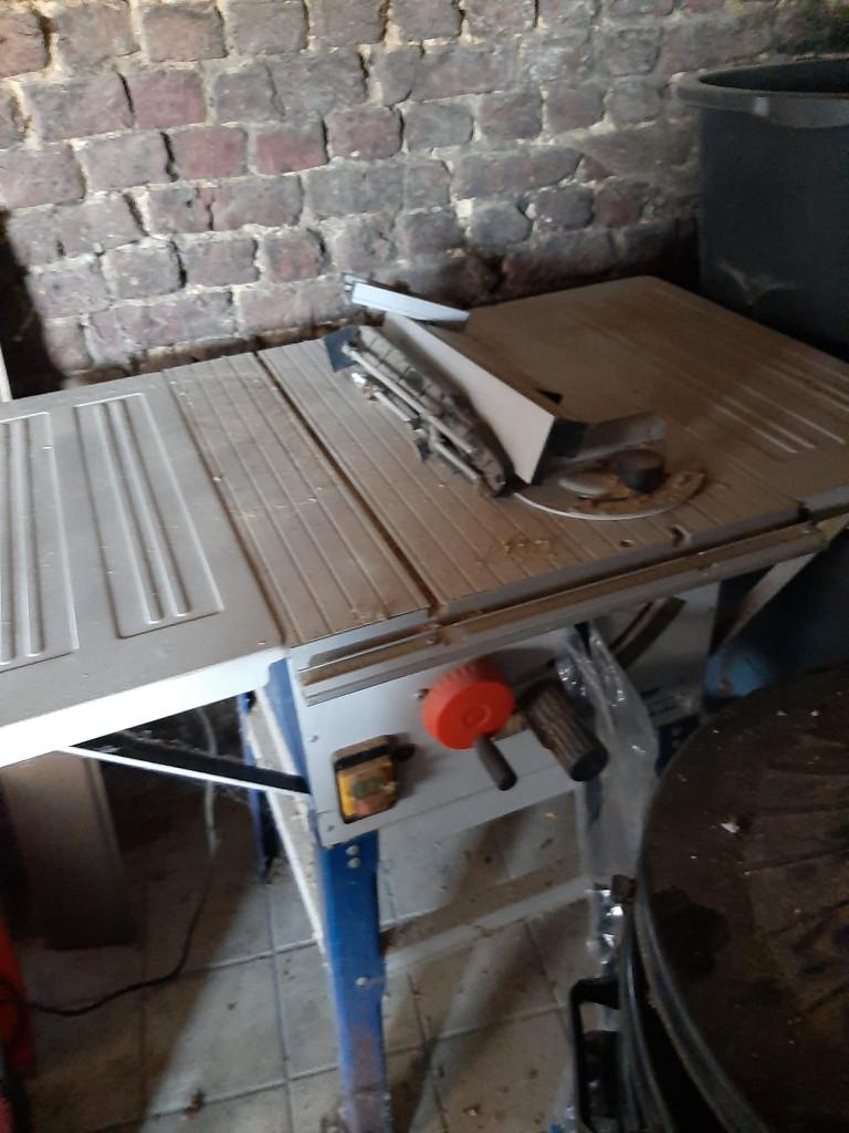 Tafelzaagmachine, Ophalen, Cirkelzaag, 70 mm of meer, 600 tot 1200 watt