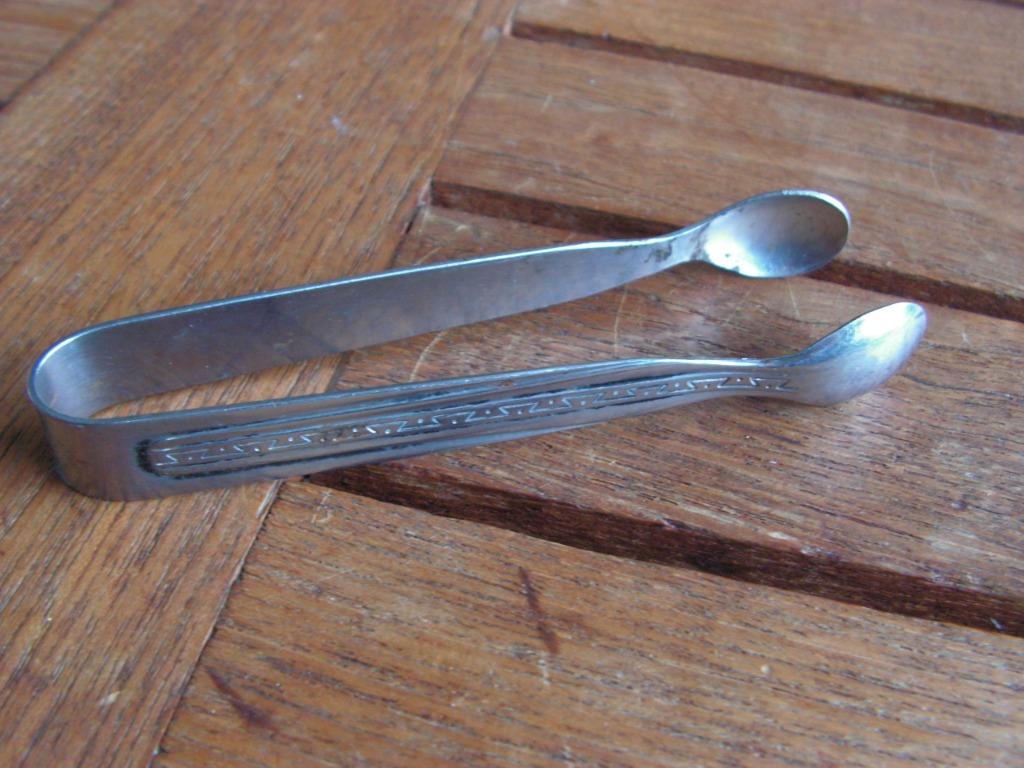 Pince à sucre vintage en acier inoxydable., Maison & Meubles, Enlèvement ou Envoi, Utilisé, Autres matériaux, Autres types
