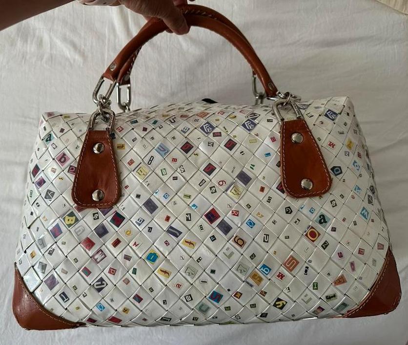 Sac à main unique fait main par Nahui Ollin, Enlèvement ou Envoi, Utilisé, Blanc, Sac à main
