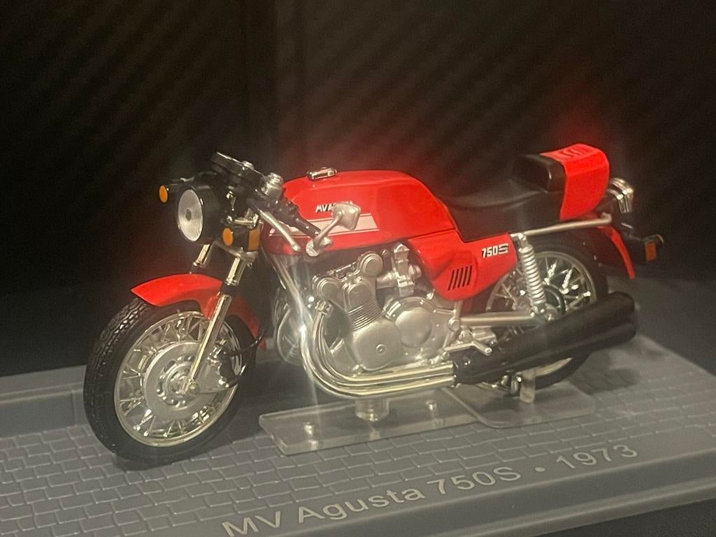 MV Agusta 750 S 1974, Collections, Enlèvement ou Envoi, Comme neuf