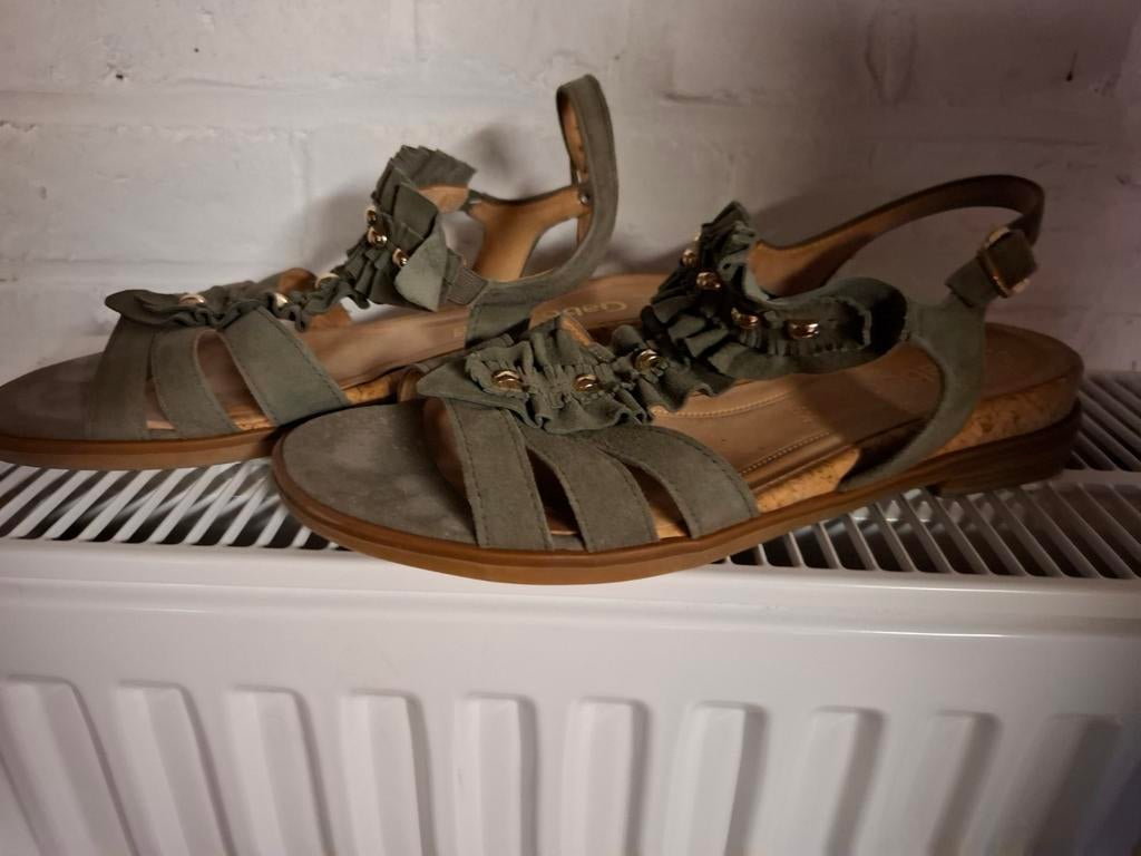 Dames sandalen, Ophalen, Zo goed als nieuw, Beige