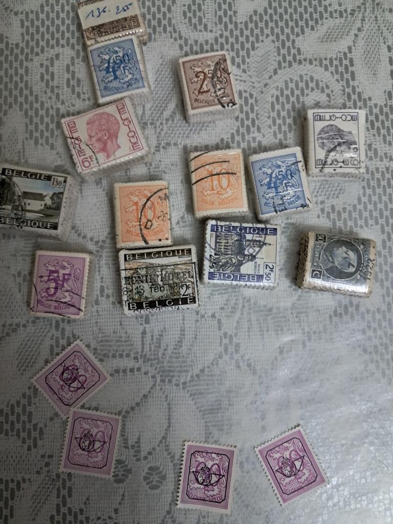 Oude postzegels, Ophalen