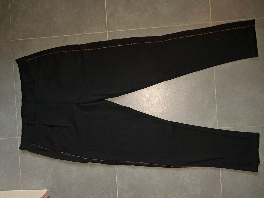 Broek CKS 42, Kleding | Dames, Broeken en Pantalons, Zwart, Maat 42/44 (L), Ophalen of Verzenden, Zo goed als nieuw