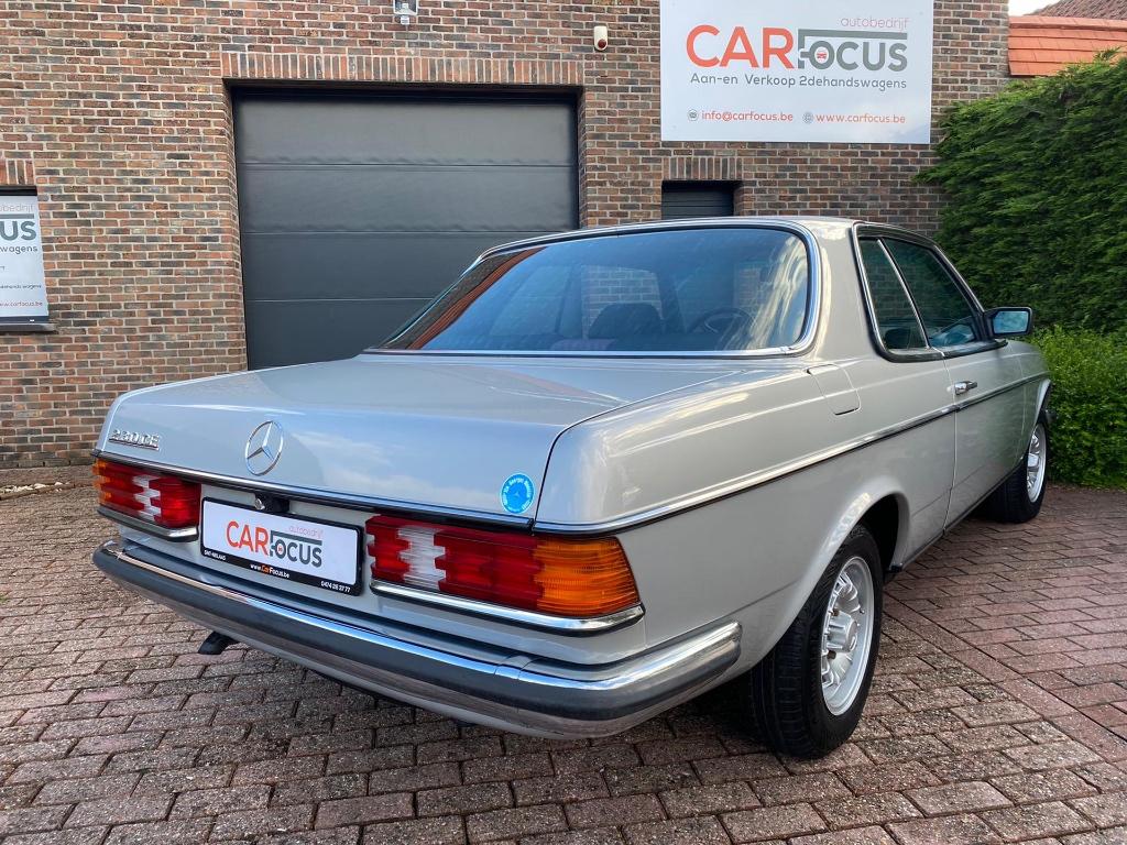 Mercedes Benz 230CE Oldtimer / 1981 / Automaat / TOPSTAAT, foto 12