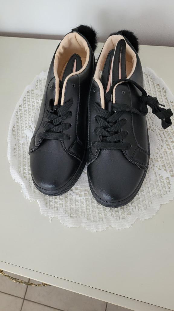 baskets vintage dame pointure 41 Neufs, Neuf, Ideal shoes, Enlèvement ou Envoi, Sneakers et Baskets