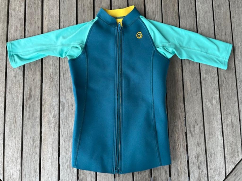 warmhoudend zwem-tshirt maat 10-11 jaar, Kinderen en Baby's, Kinderkleding | Kinder-zwemkleding, UV-zwemkleding, Jongen of Meisje
