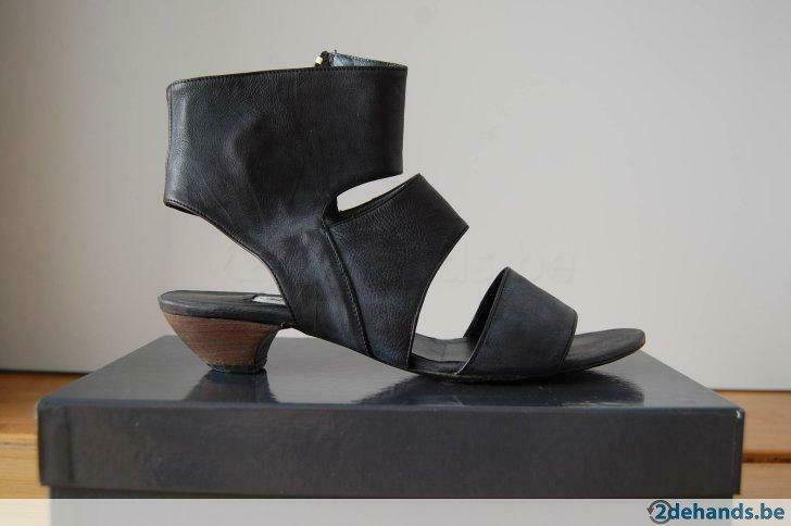 Zwarte damesschoen met hak (maat 38), Ophalen of Verzenden, Gedragen, Zwart, Pumps