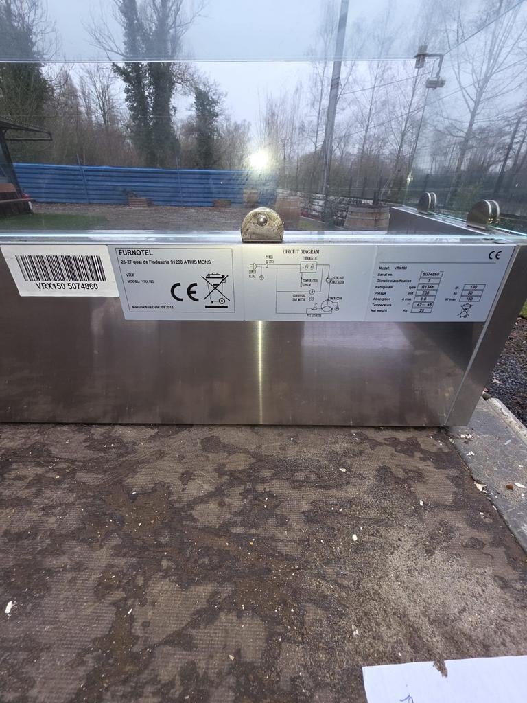 Professionele koelvitrine, Zo goed als nieuw