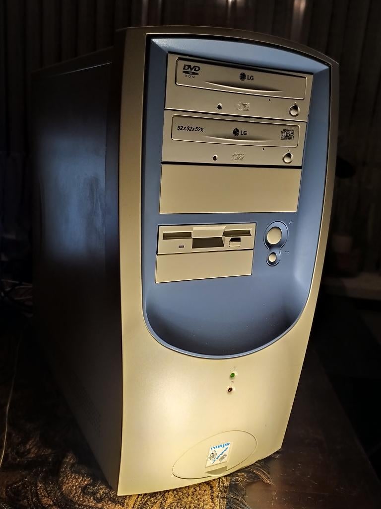 Computer met windows xp rpof, Computers en Software, Ophalen of Verzenden