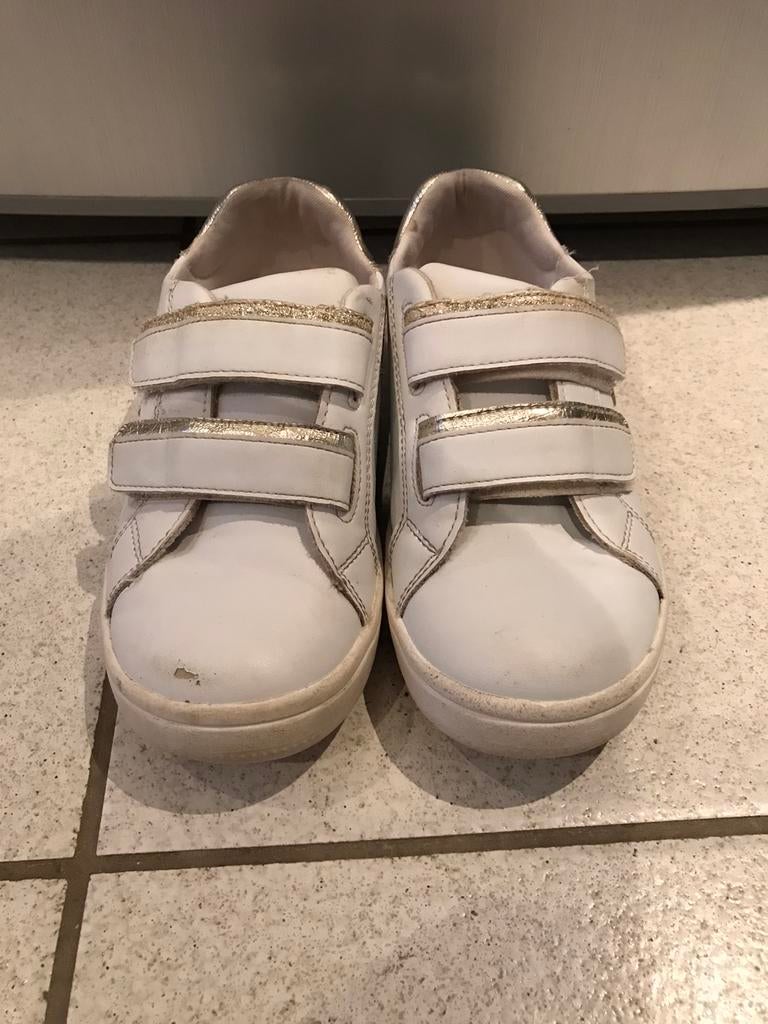A vendre les chaussures Tommi Hilfiger, Enfants & Bébés, Vêtements enfant | Chaussures & Chaussettes, Enlèvement ou Envoi, Tommy Hilfiger