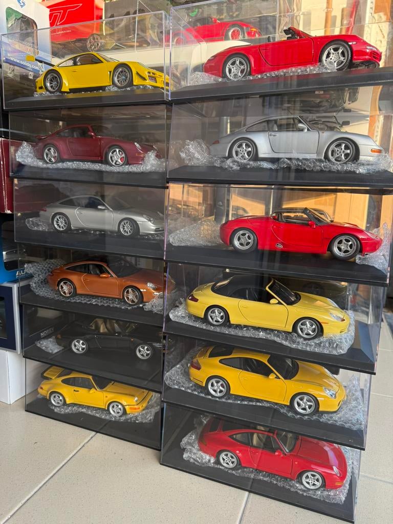 PORSCHE 1:18 model auto's miniatuur verzamelwagen, Ophalen of Verzenden, Zo goed als nieuw, Auto, Overige merken