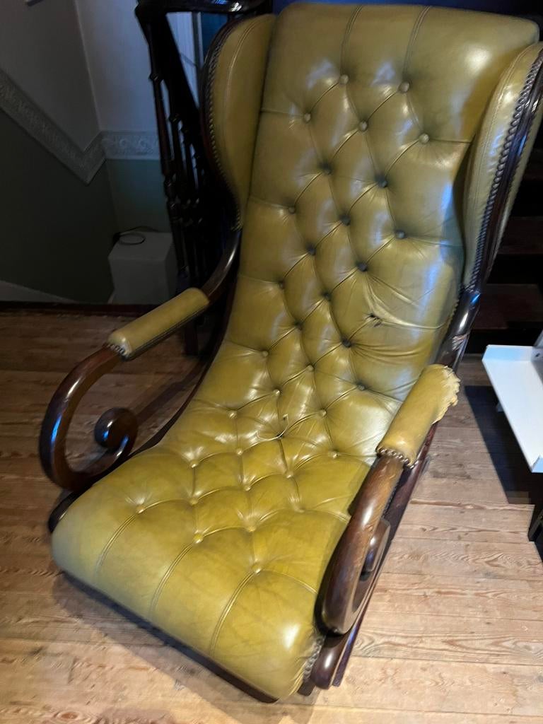 Chesterfield ( heeft herstelling nodig ), Huis en Inrichting, Fauteuils, Ophalen, Gebruikt