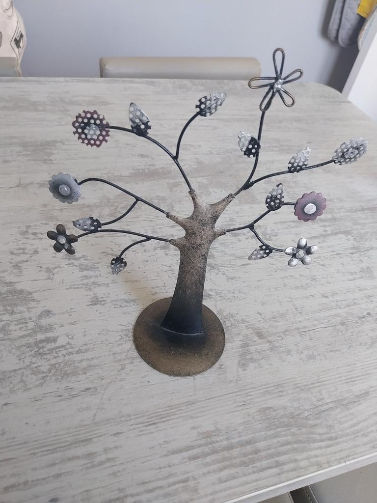 Décoration en métal - porte bijoux, Enlèvement, Comme neuf