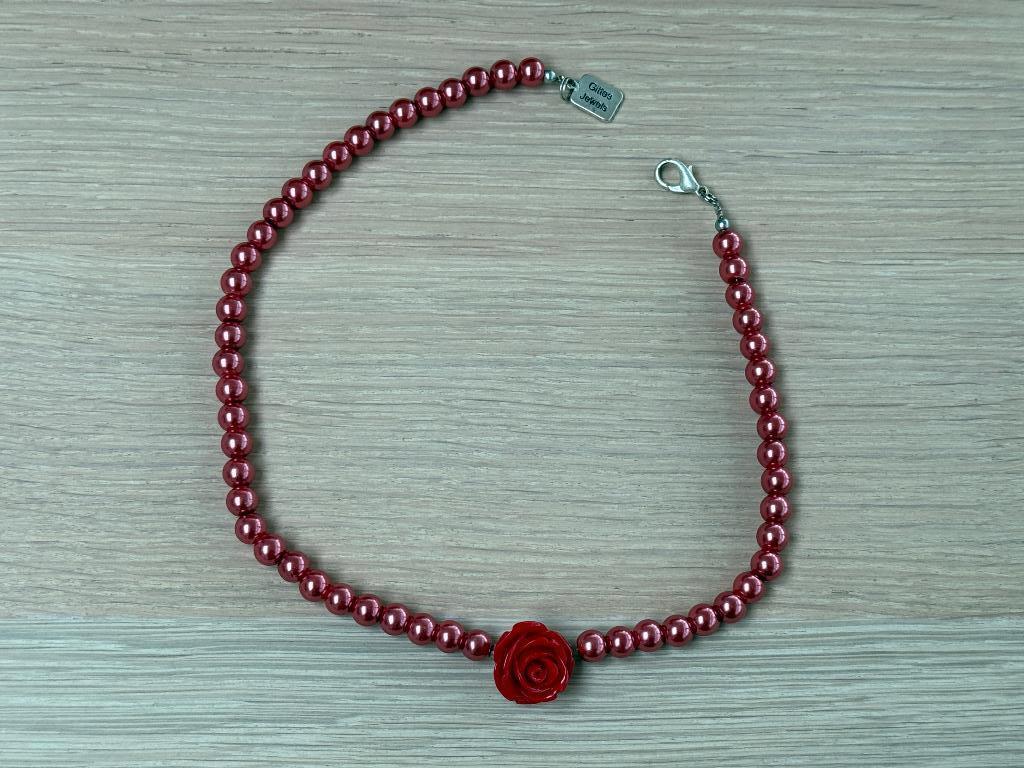 Rode kralenketting met roosje, Bijoux, Sacs & Beauté, Colliers, Enlèvement ou Envoi, Neuf, Rouge, Autres matériaux