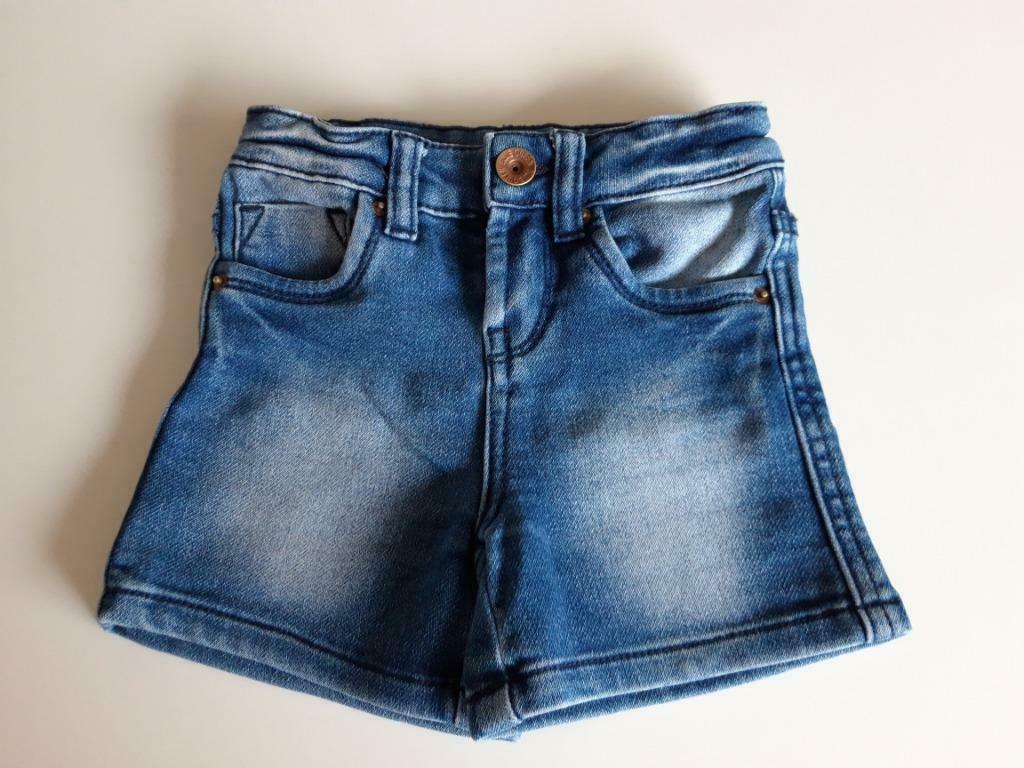 Jeans short - Mt 104, Meisje, Ophalen of Verzenden, Zo goed als nieuw, Broek
