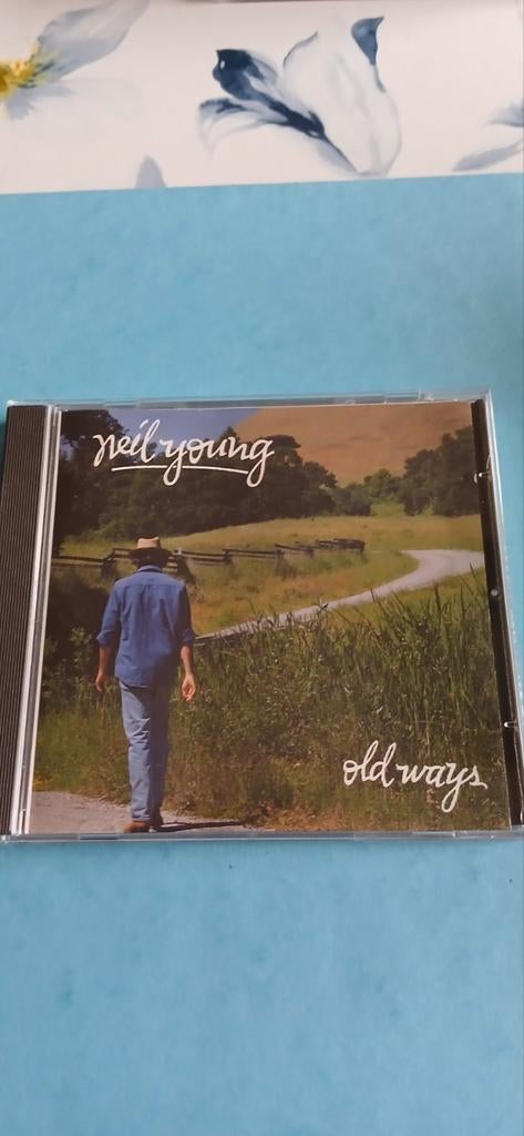 Cd Neil Young  - Old ways, Ophalen of Verzenden, Zo goed als nieuw