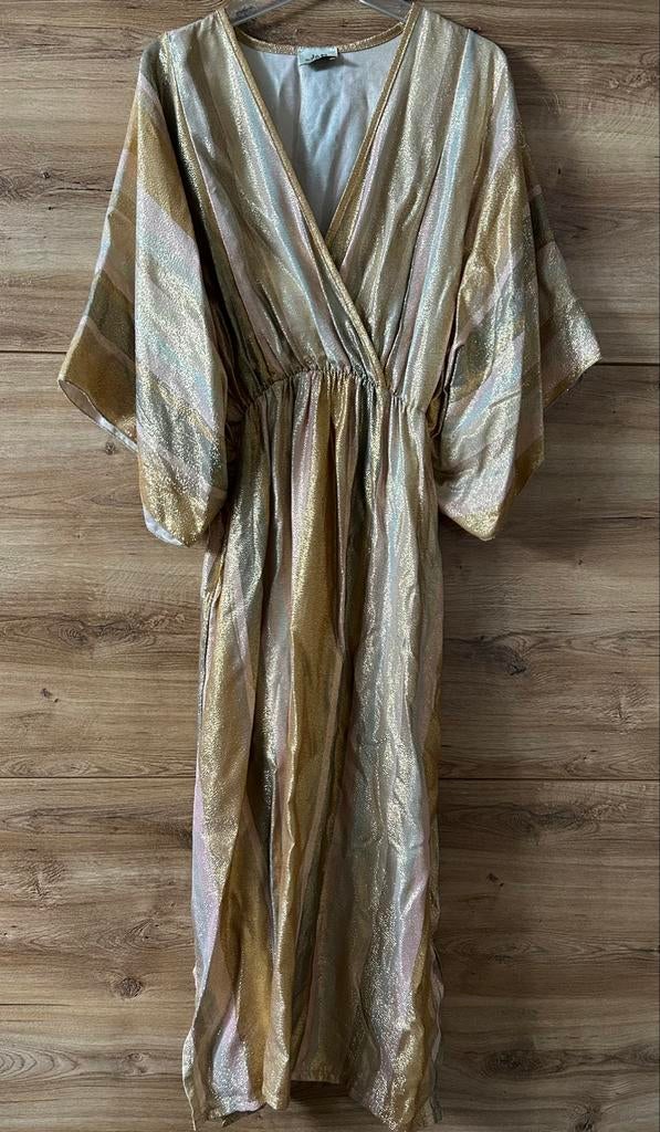 JS Millenium lange jurk met gouden lijn, Kleding | Dames, JS Millenium, Nieuw, Onder de knie