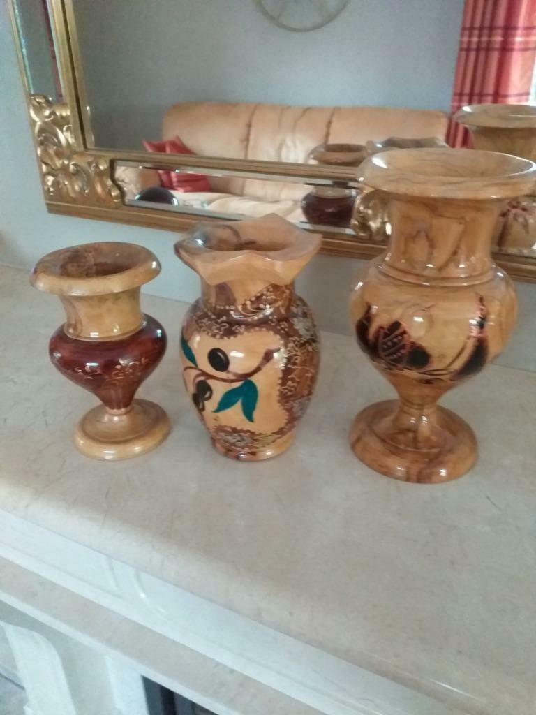 3 kleine handgeschilderde decoratieve vazen van olijfhout, Antiek en Kunst, Ophalen