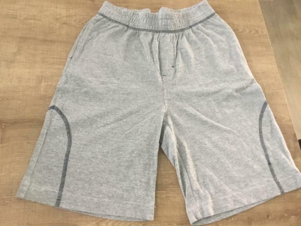short garçon taille 134/140, Enlèvement ou Envoi, Comme neuf, Garçon, Pantalon