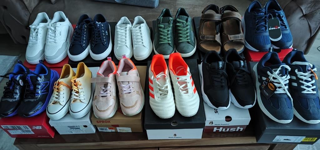 Nieuwe schoenen/sneakers te koop, Ophalen, Nieuw, Sneakers