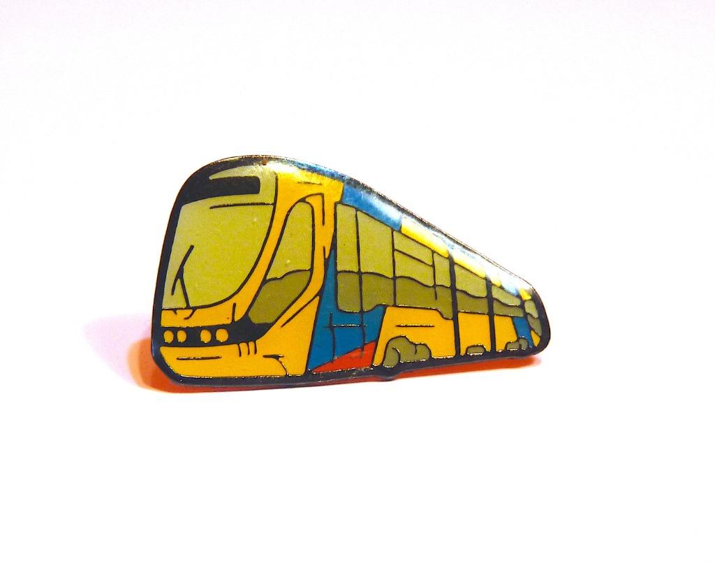 Pin's Tram 2000 MIVB - Brussel, Ophalen of Verzenden, Gebruikt, Tram, Kaart of Prent