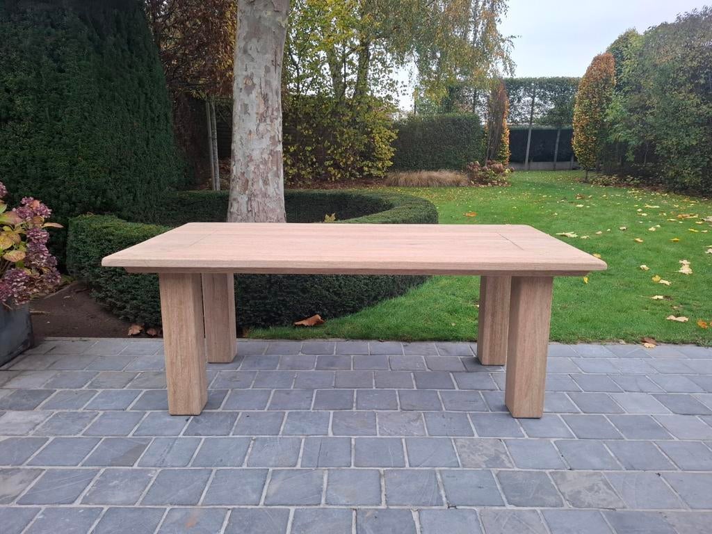 Eettafel uit massief kerselaarhout. Geluchtgomd., Ophalen of Verzenden, Zo goed als nieuw