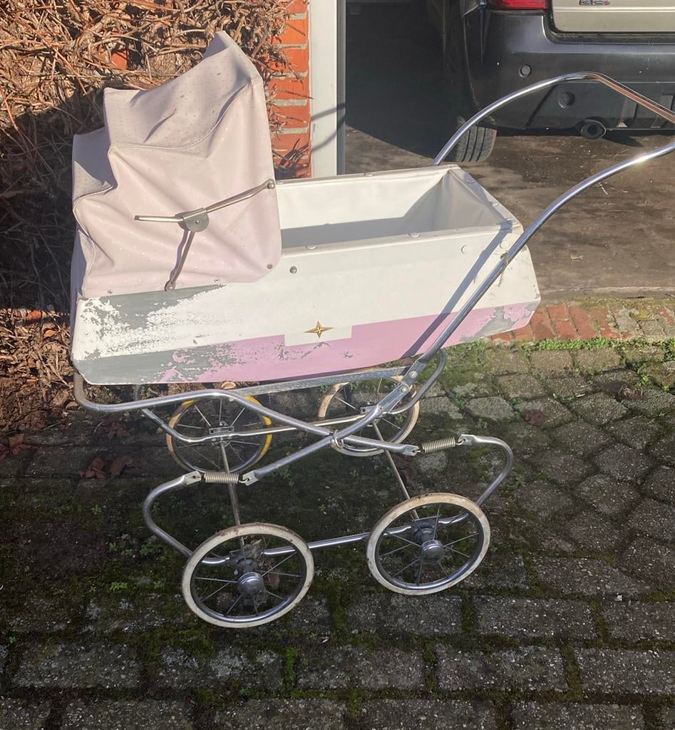 Oude poppenwagen superia, Kinderen en Baby's, Kinderwagens en Combinaties, Ophalen, Gebruikt