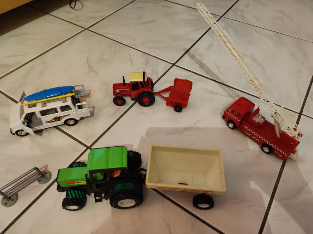 Speelgoed auto's hippe modellen (4), Ophalen, Gebruikt
