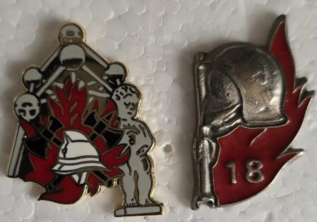 POMPIER BRUXELLES-ATOMIUM-TEL 18, Enlèvement ou Envoi, Comme neuf, Autres sujets/thèmes, Insigne ou Pin's