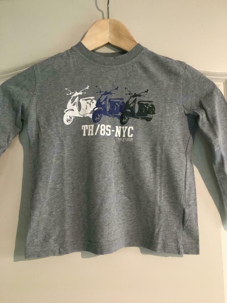 Tommy Hilfiger longsleeve 5 jaar maat 110, Ophalen of Verzenden, Shirt of Longsleeve, Jongen, Tommy Hilfiger