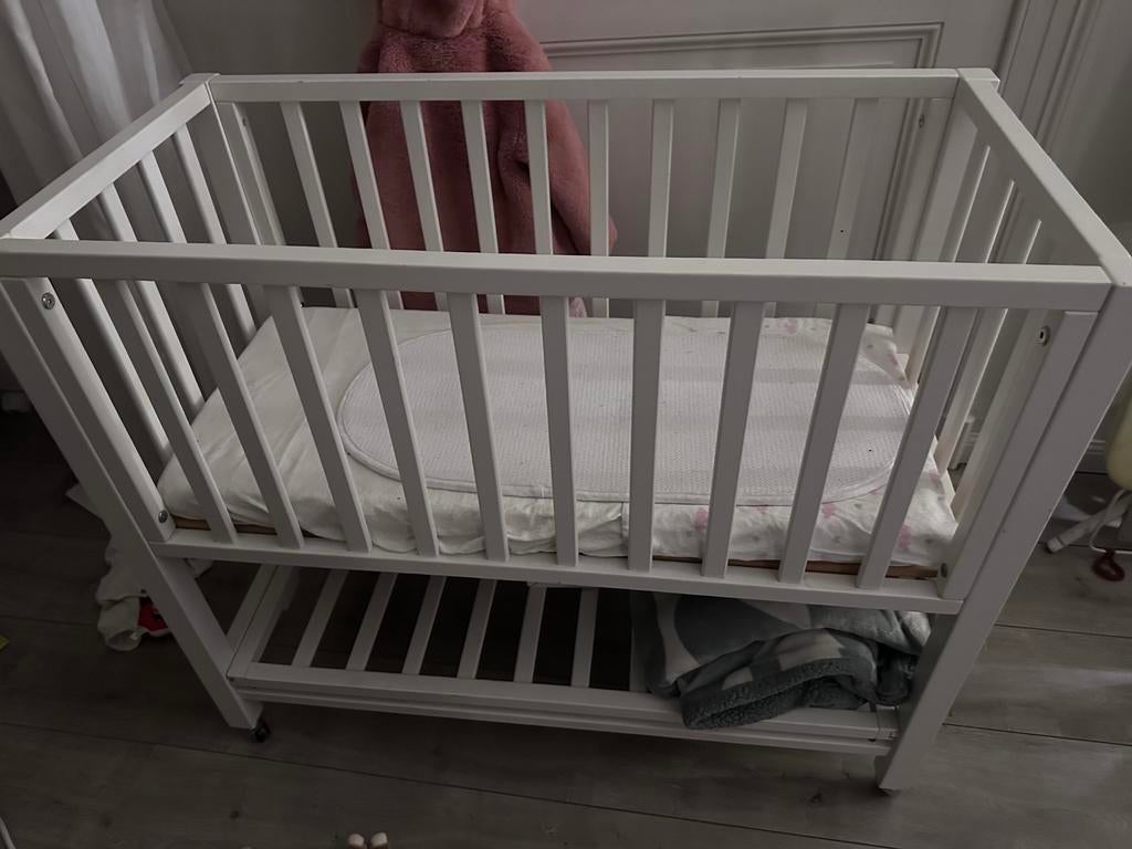 Quax babybedje/wieg op wieltjes, Kinderen en Baby's, Babywiegjes en Ledikanten, Gebruikt, Ophalen