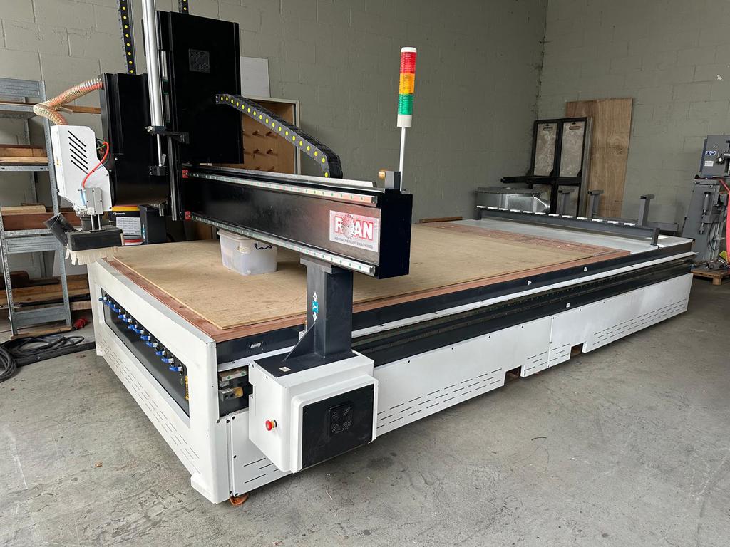 CNC machine, Enlèvement, Comme neuf