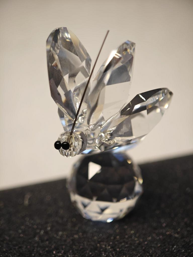 Vlinder op bloem zonder zonder doos, Verzamelen, Swarovski, Ophalen, Zo goed als nieuw