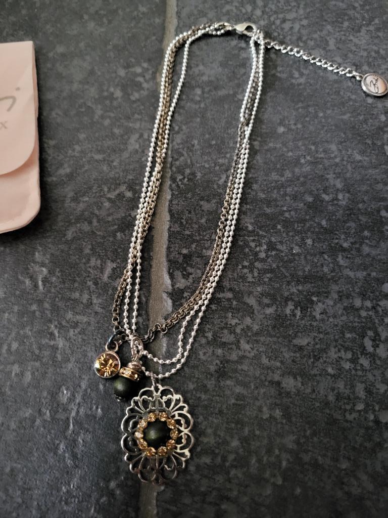 Juwelen set, ketting, oorbellen en armband  Bibi Bijoux, Handtassen en Accessoires, Antieke sieraden, Ophalen of Verzenden, Zilver