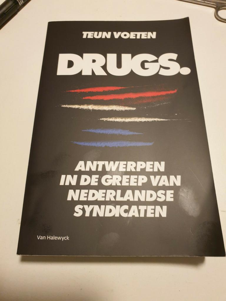 Teun Voeten - Drugs.  Antwerpen in de greep van NLsyndicaten, Ophalen of Verzenden, Zo goed als nieuw, Teun Voeten