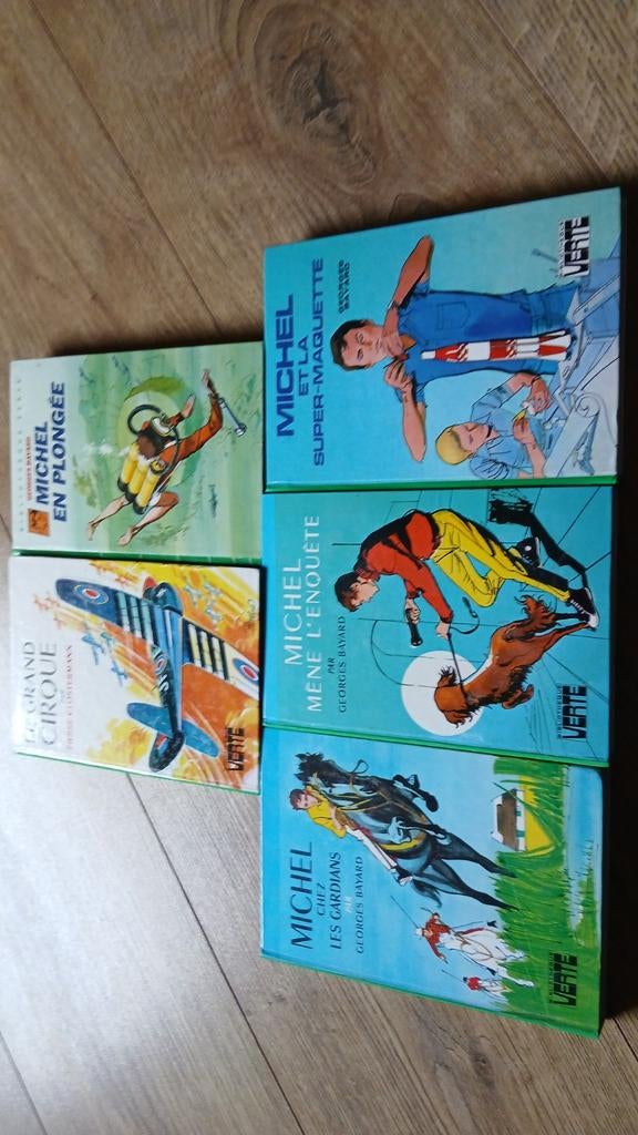 Livres vintage de la bibliothèque verte, Enlèvement
