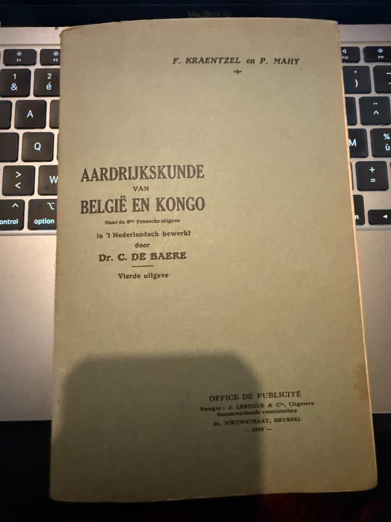 AARDKRIJKSKUNDE van belgie en Kongo, 1938, Antiquités & Art, Envoi