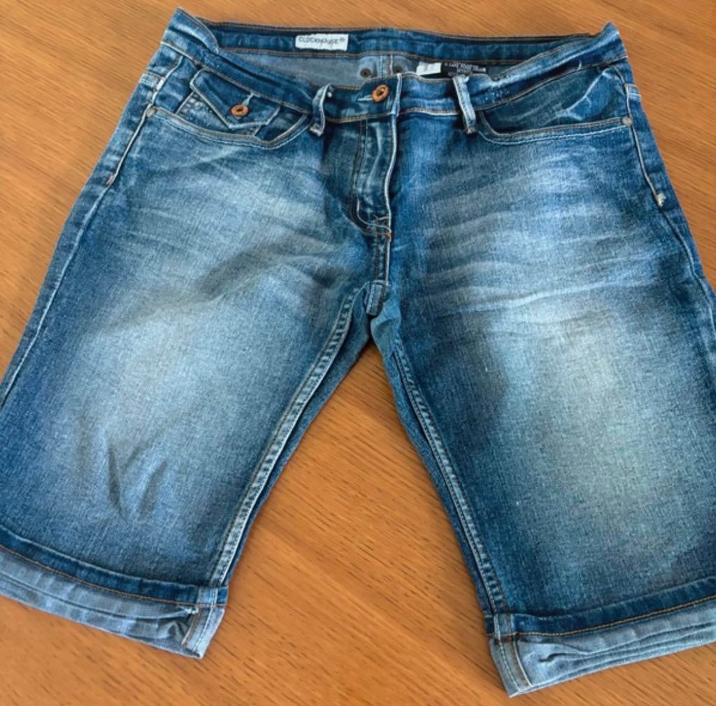 Clockhouse jeansbroek, Kort, Maat 42/44 (L), Ophalen of Verzenden, Zo goed als nieuw