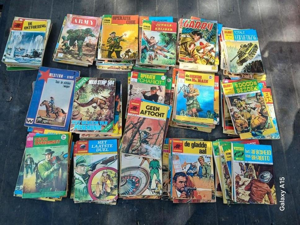Ruim 160 stuks western en oorlog strips, Ophalen of Verzenden, Gelezen