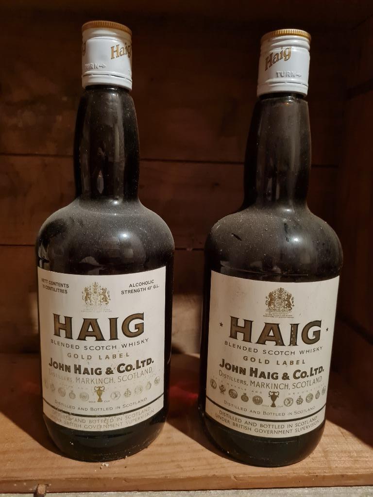 2 x Haig GOLD LABEL whisky 750 ml JAREN 1970, Verzamelen, Overige gebieden, Overige typen, Ophalen of Verzenden, Zo goed als nieuw