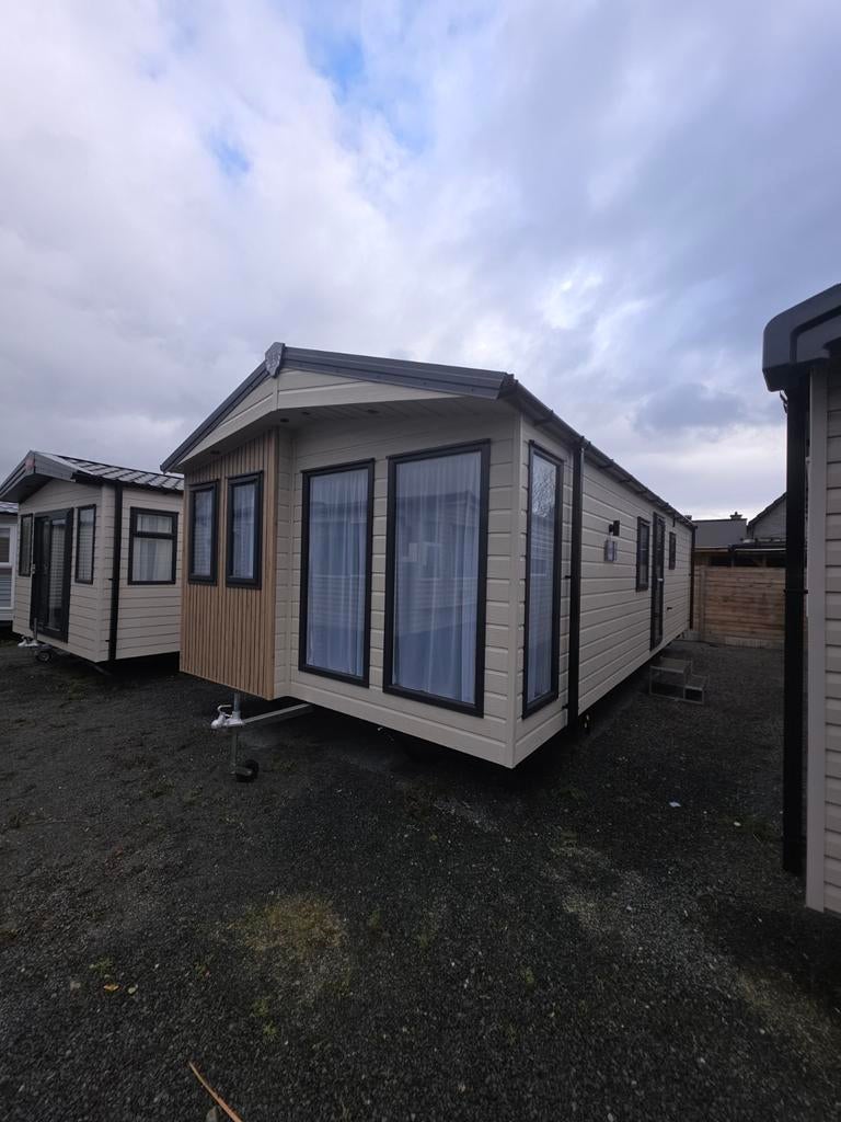 Tekoop: Nieuwe Boston 10m op 4m 2 kamers, Caravans en Kamperen, Tot en met 6