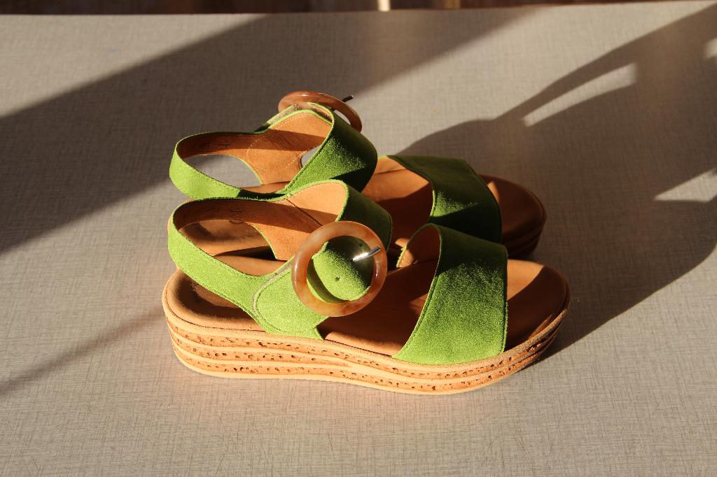 Sandale à plateforme vert pomme Gabor 37, Neuf, Enlèvement ou Envoi, Gabor, Vert