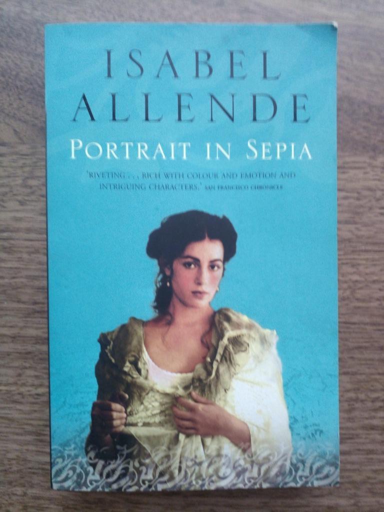 Portrait in sepia - Isabel Allende, Enlèvement ou Envoi, Isabel Allende, Utilisé, Europe autre