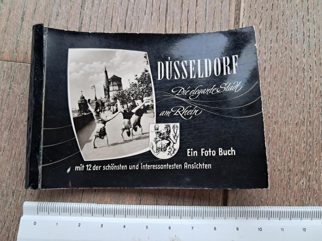Klein oud fotoboekje van Düsseldorf met bezienswaardigheden, Ophalen of Verzenden