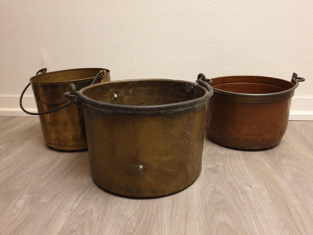 Antieke koperen ketels, Ophalen, Koper