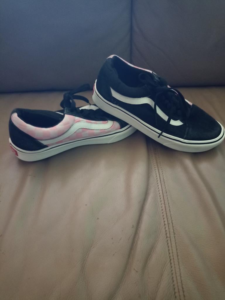 Vans zo goed als nieuw nooit gedragen., Sports & Fitness, Course, Jogging & Athlétisme, Autres marques, Comme neuf, Compteur de vitesse ou Podomètre
