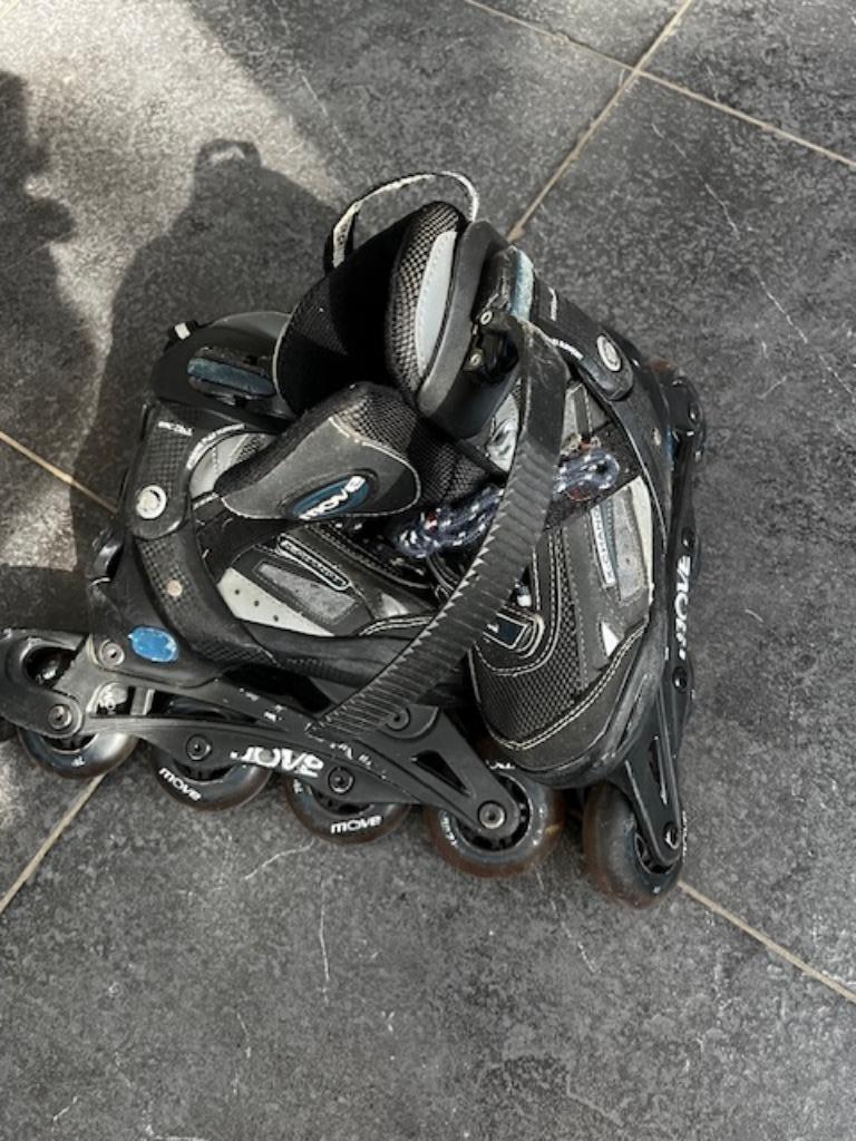 Move verstelbare inline skates (maat 31 - 34), Sport en Fitness, Gebruikt, Kinderen, Inline skates 4 wielen, Ophalen