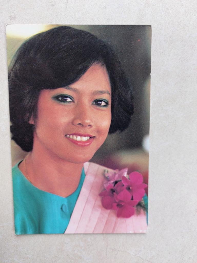 postkaart: Thai Air Hostess, Envoi