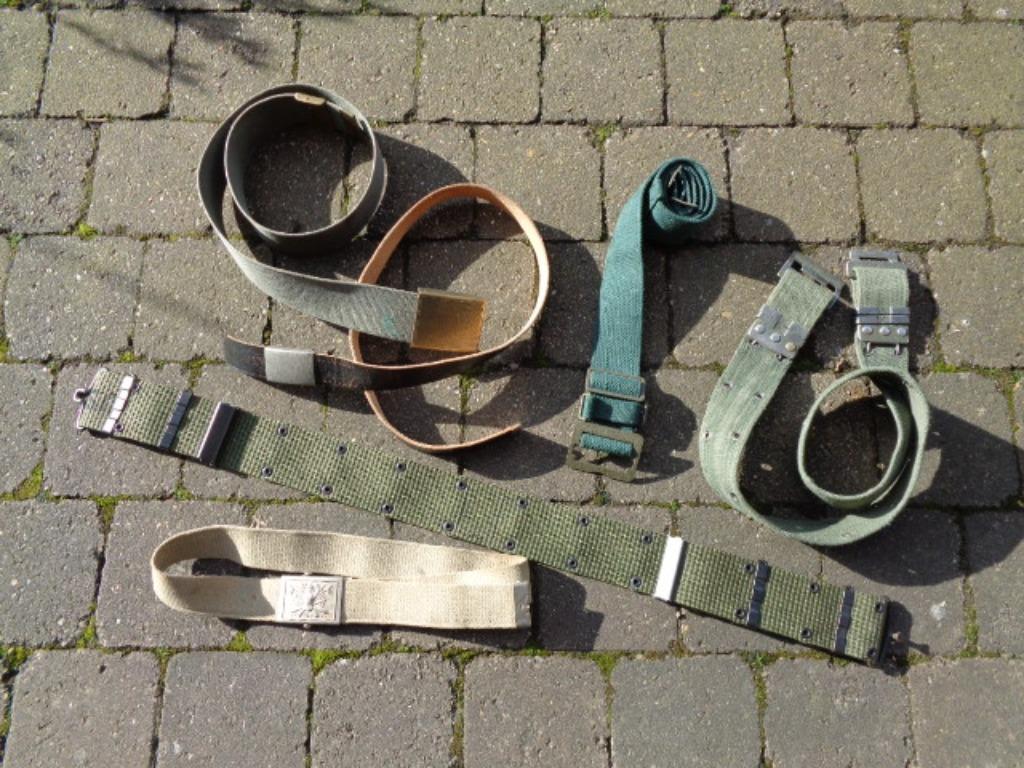 Diverse militaire riemen , onbeschadigd , aan 13 € / stuk, Verzamelen, Ophalen of Verzenden, Landmacht, Overige typen